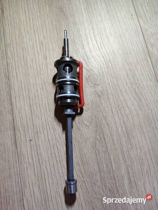 Zawór kpl pompy hydraulicznej Massey ferguson