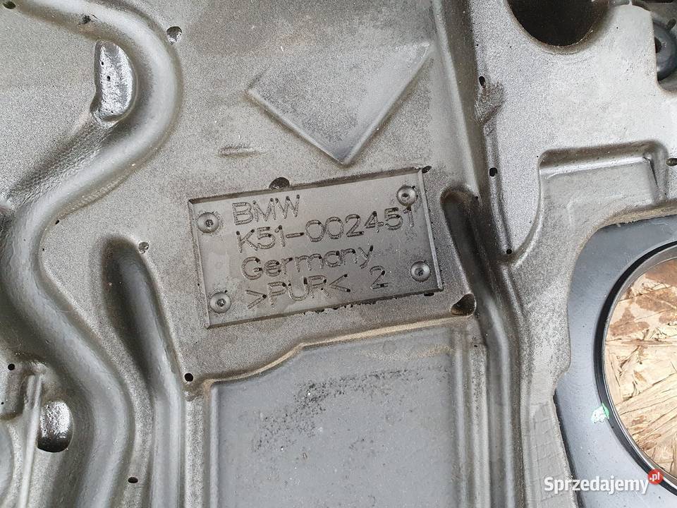 BMW 1 E87 OSŁONA POKRYWA GÓRNA SILNIKA K51002451 Międzychód