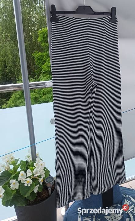 Spodnie dzianinowe szerokie nogawki złote guziki