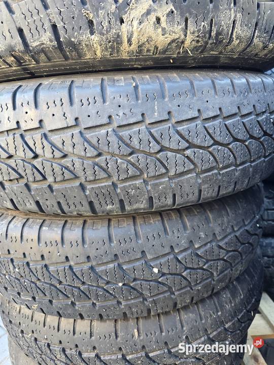 Opony zimowe Kormoran Vanpro Winter 20575R16 C śląskie