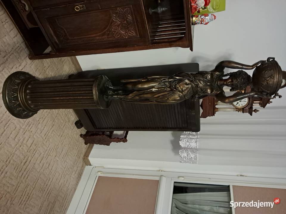 Posąg figura kobieta rzeźba statocie Giżycko