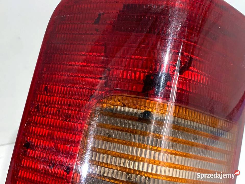 LAMPA PRAWY TYŁ VW LT 28 35 Bus 9606 ŚWIATŁO