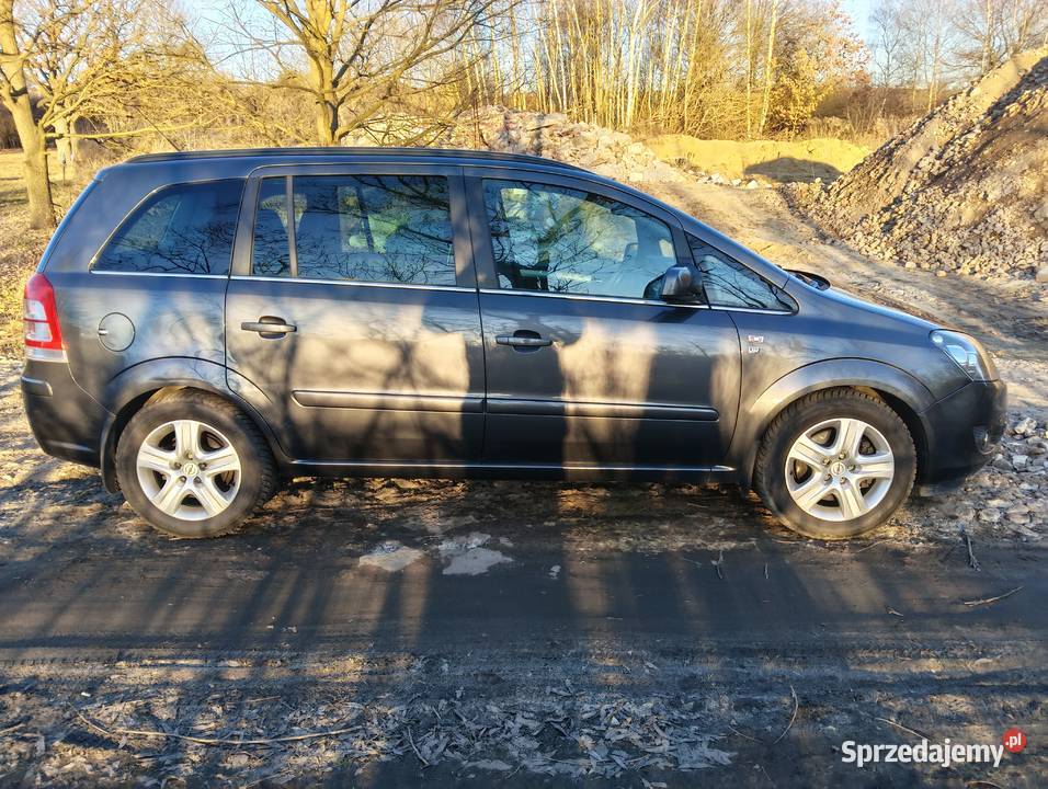 Sprzedam Opel Zafira B ekoFlec 17 CDTI 110 2010 wielofunkcyjna kierownica Zafira Zawiercie