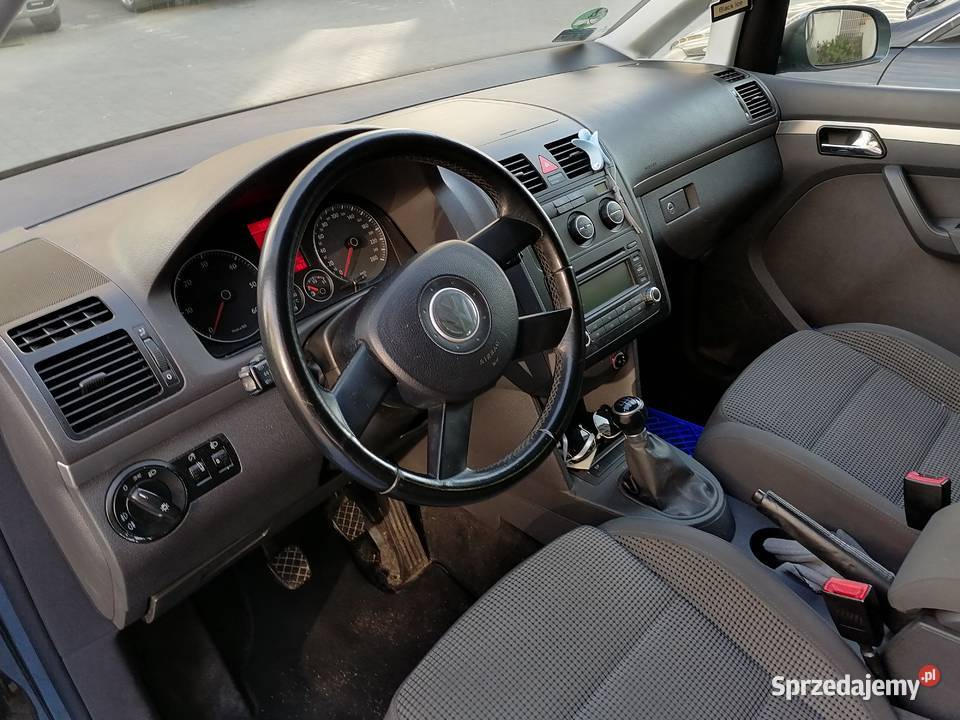VW Touran 2006r 1899cm3 Olsztyn