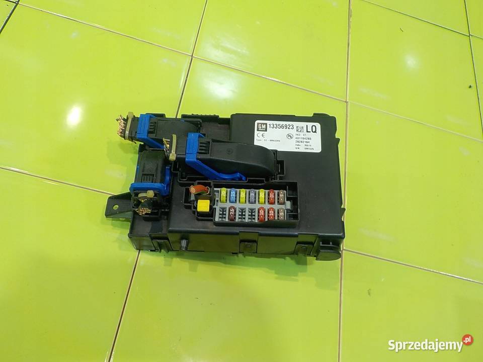 OPEL MERIVA B 14 T 11r 5D modul skrzynka osobowe