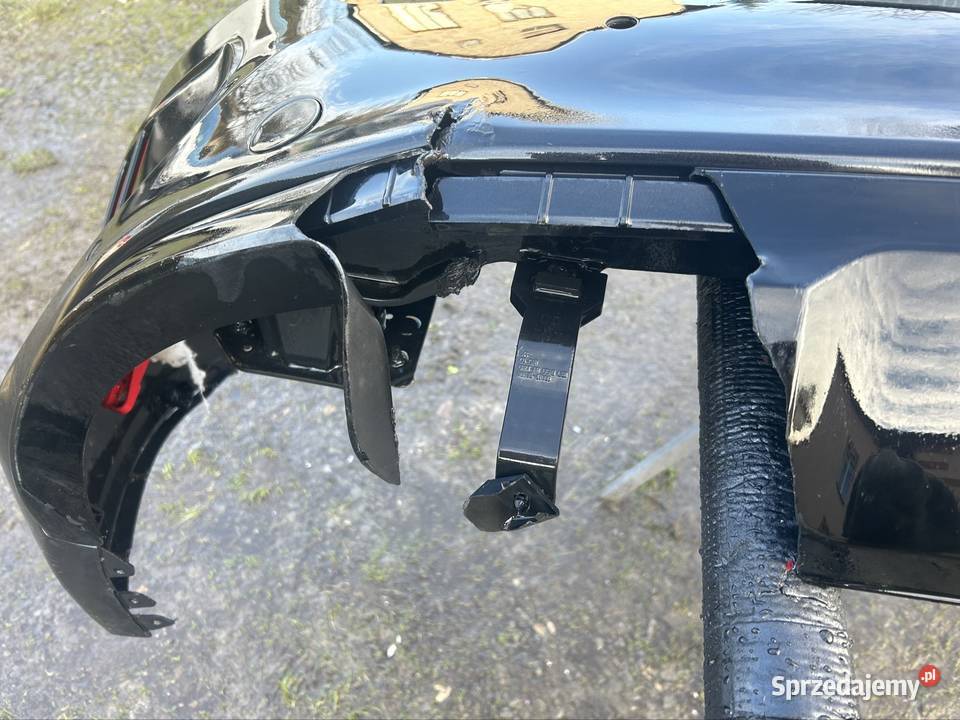 Uszkodzony zderzak tylny Kia Ceed gt3 2018r