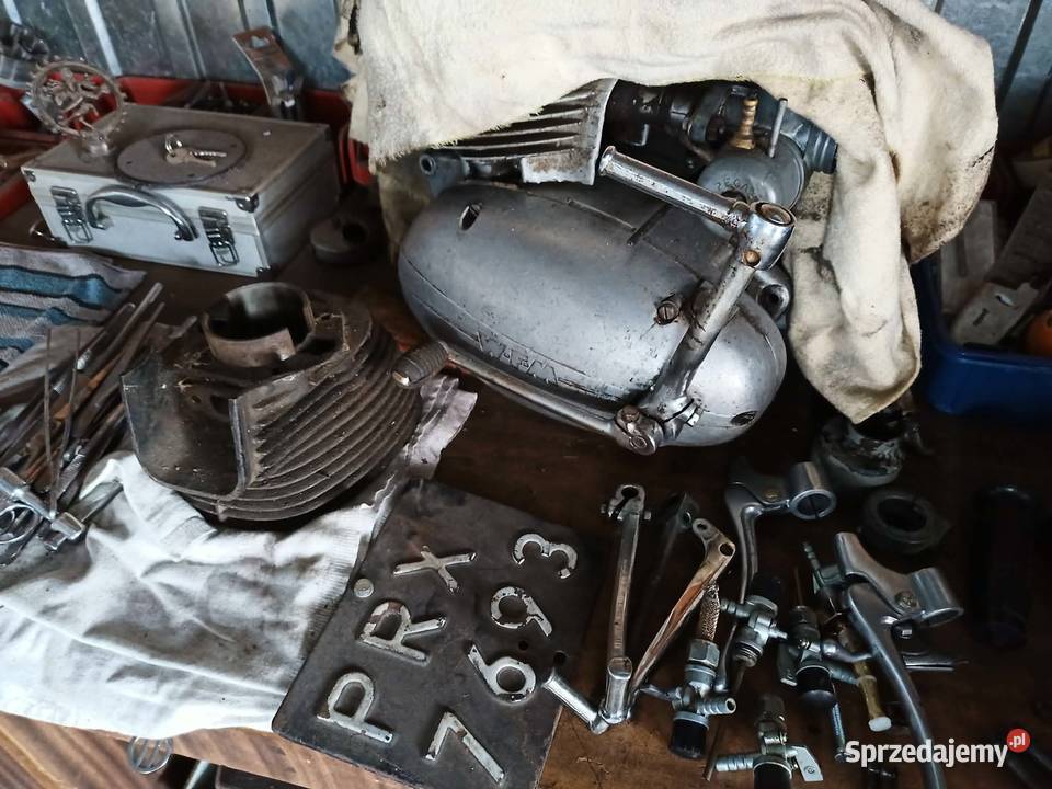 Części Wsk Wfm ShlZbiornik Romet Pegaz Klamki Łańcut sprzedam