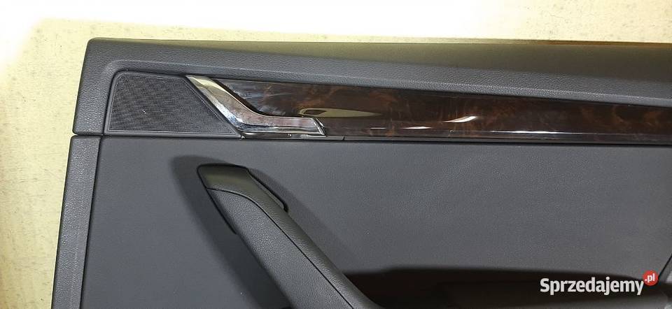 Boczek tapicerka drzwi Skoda Octavia III Prawy świętokrzyskie Włoszczowa sprzedam