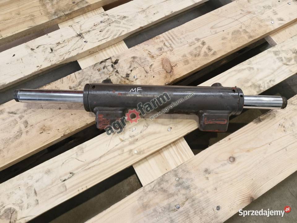 Siłownik skrętu Massey Ferguson 6130 6140 6150 sprzedam