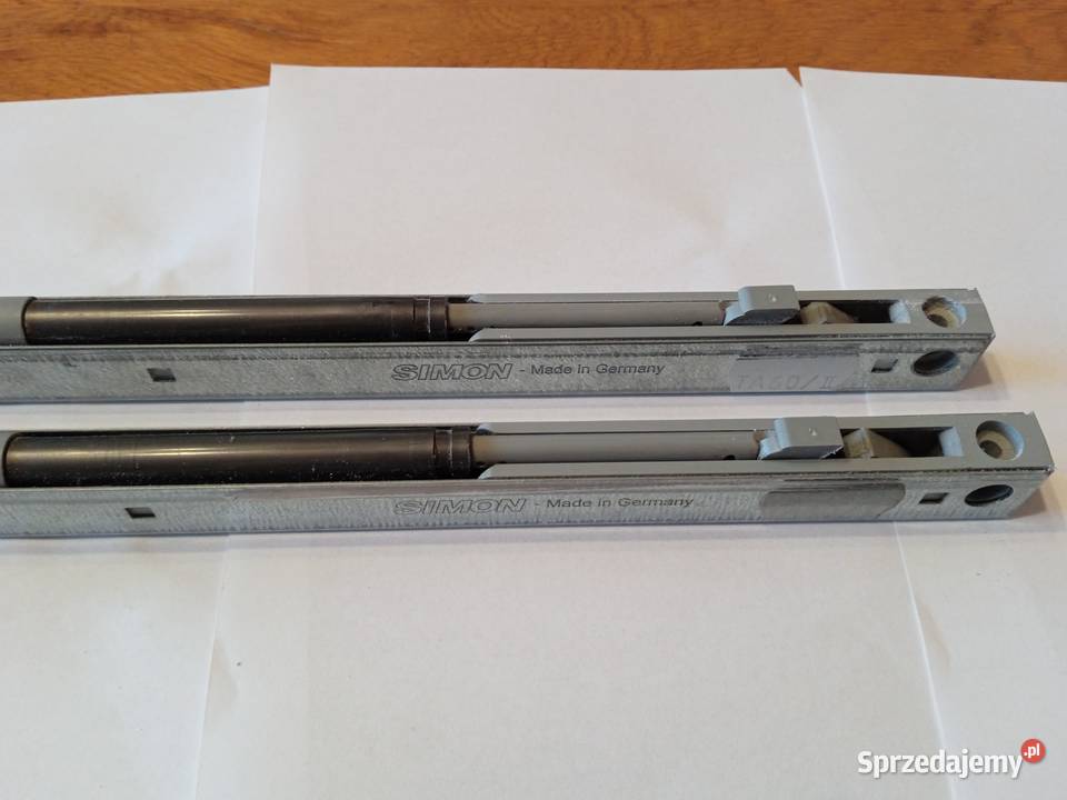 Garderoba mechanizm spowalniacza drzwi SIMON Andrychów sprzedam