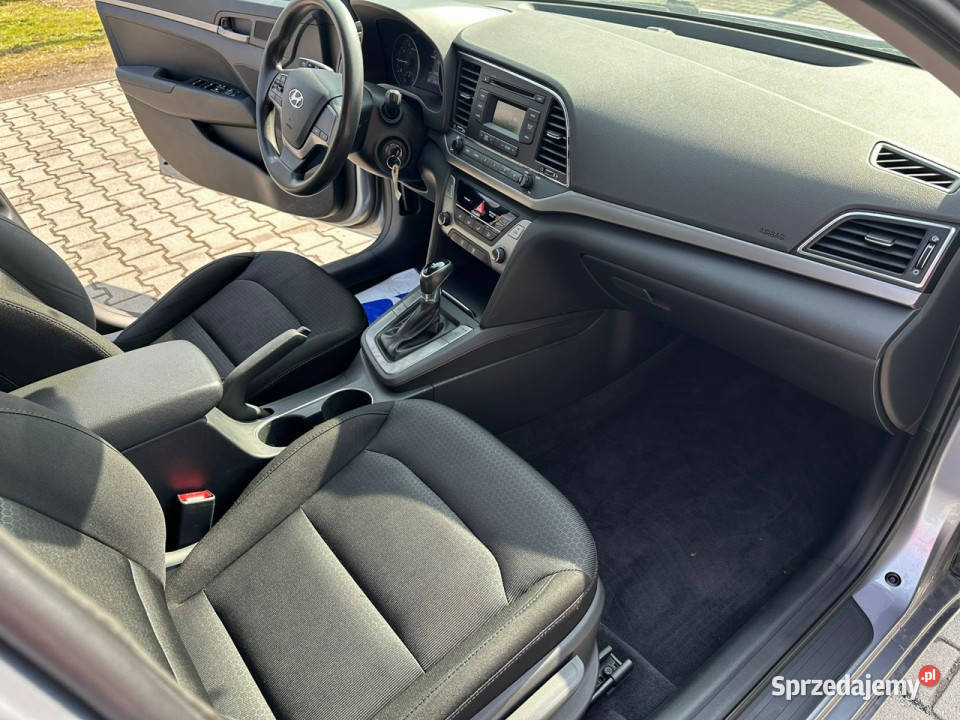 Hyundai Elantra 20B Grzane fotele Stan Idealny Elantra świętokrzyskie Ostrowiec Świętokrzyski sprzedam