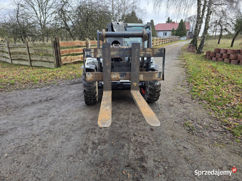 Ładowarka teleskopowa BOBCAT T 2250 2200 55 m Mława
