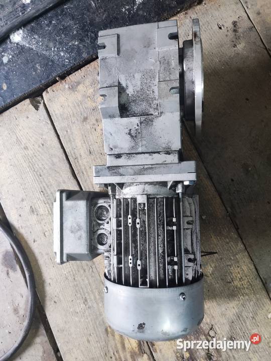 motoreduktor kątowy 083 kW kryza 400V Lenze 972 Produkcja Libusza sprzedam