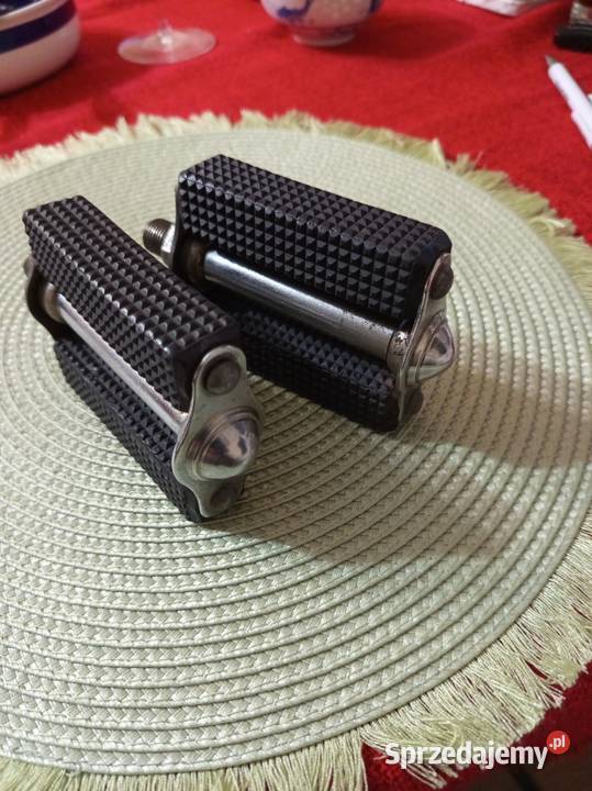 Zabytkowe pedały firmy ROMET motorowerów rowerów Warszawa