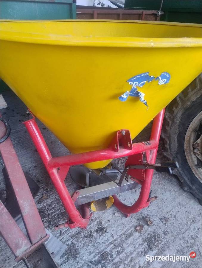 Rozsiewacz do nawozów 500L lejek Radom