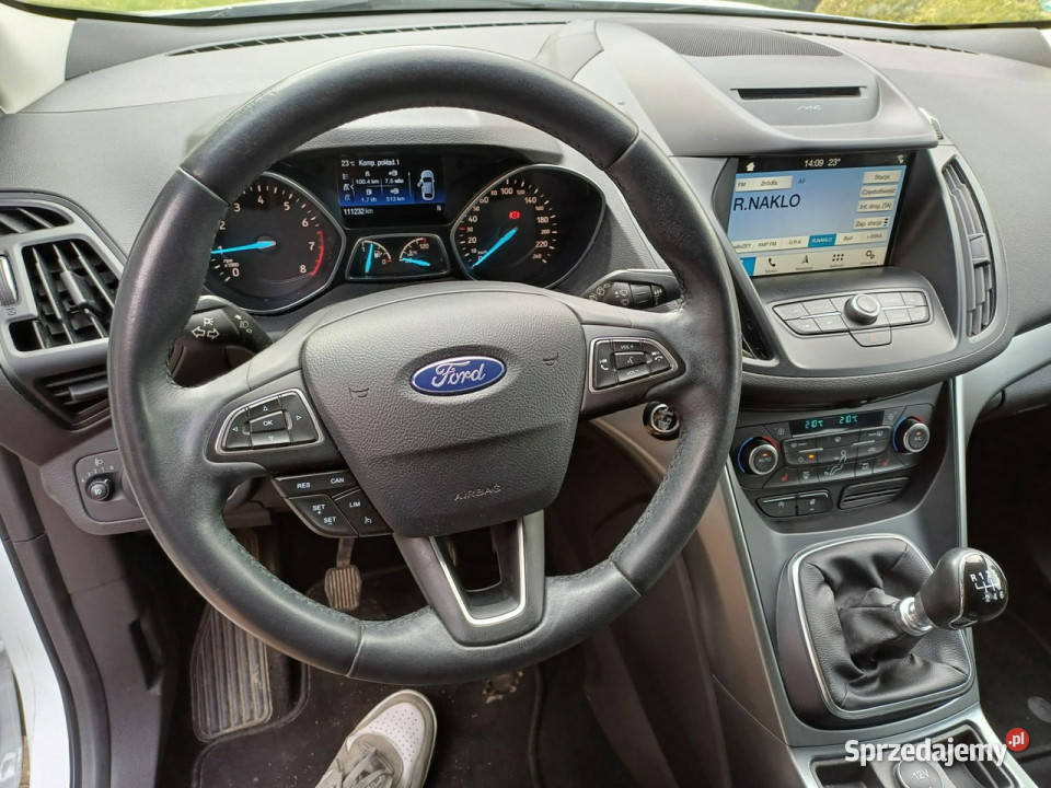 Ford Kuga zadbany serwisowany bogata wersja nieuszkodzony Łochowo