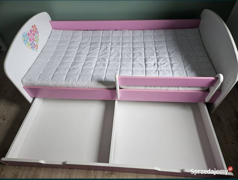 Łóżko dziewczynki sprzedam