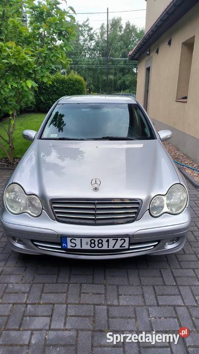 Garażowany i zadbany Mercedes C klasa W203 nieuszkodzony śląskie Siemianowice Śląskie