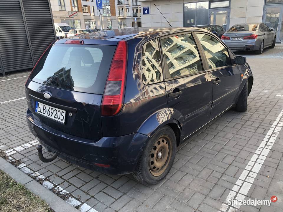 Sprawny Ford Fiesta 14 Benzyna 2005r benzyna