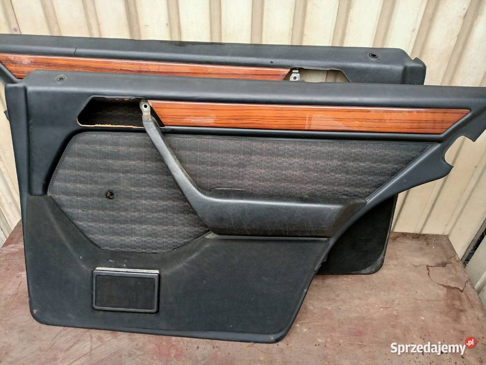 Mercedes W124 boczki drzwiowe czarne tylne prawy tapicerki samochodowe Skarżysko-Kamienna