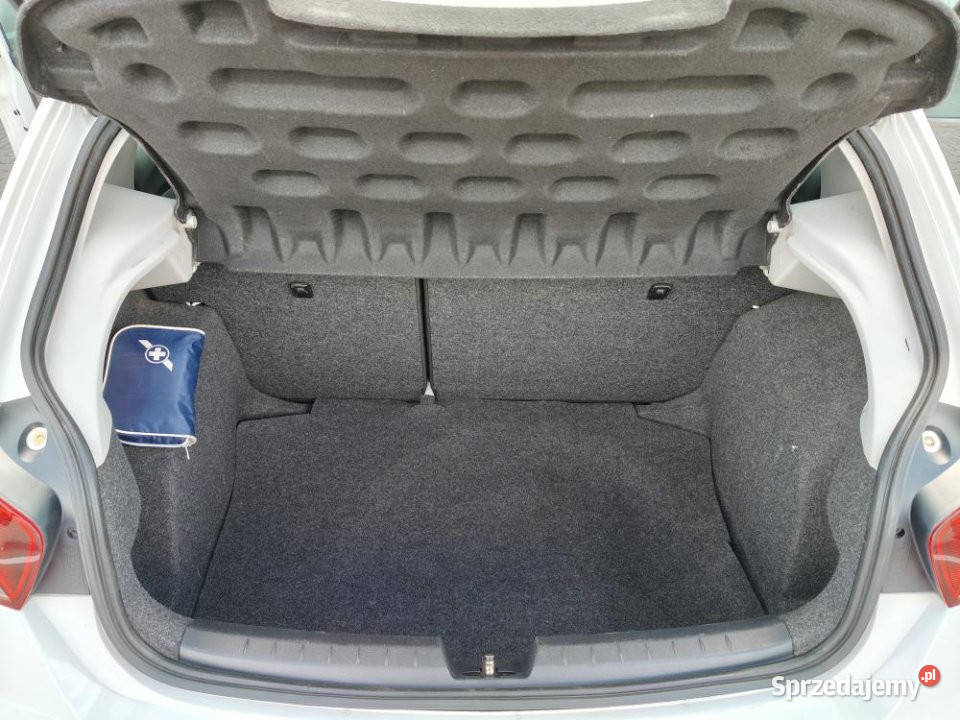 SEAT Ibiza 2015r salon Bezwypadkowy tempomat 166807km Poznań sprzedam