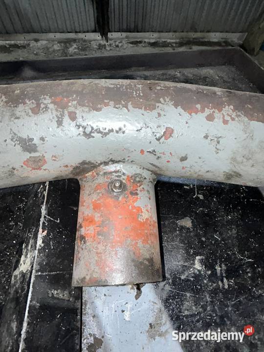 Os okragla ursus c 360 Bodzentyn