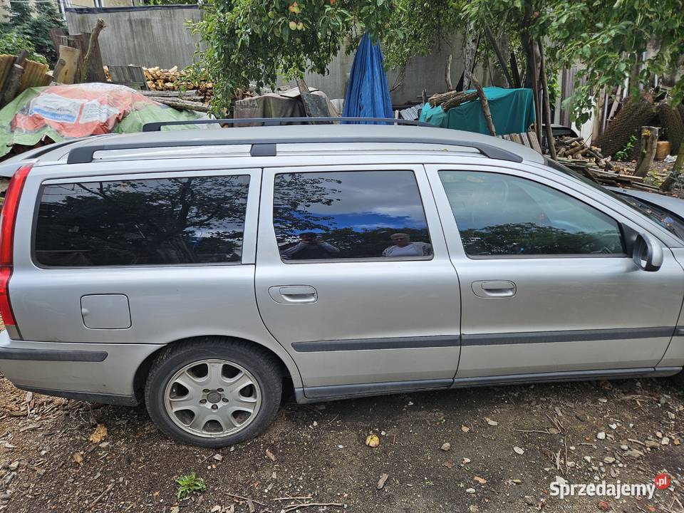 Sprzedam samochód Volvo V70 sprzedam