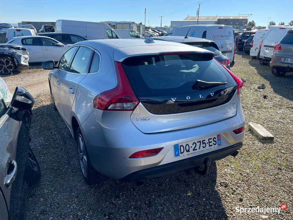 VOLVO V40 16 T2 120 Momentum Effektiv Line DQ275 benzyna Gdańsk sprzedam