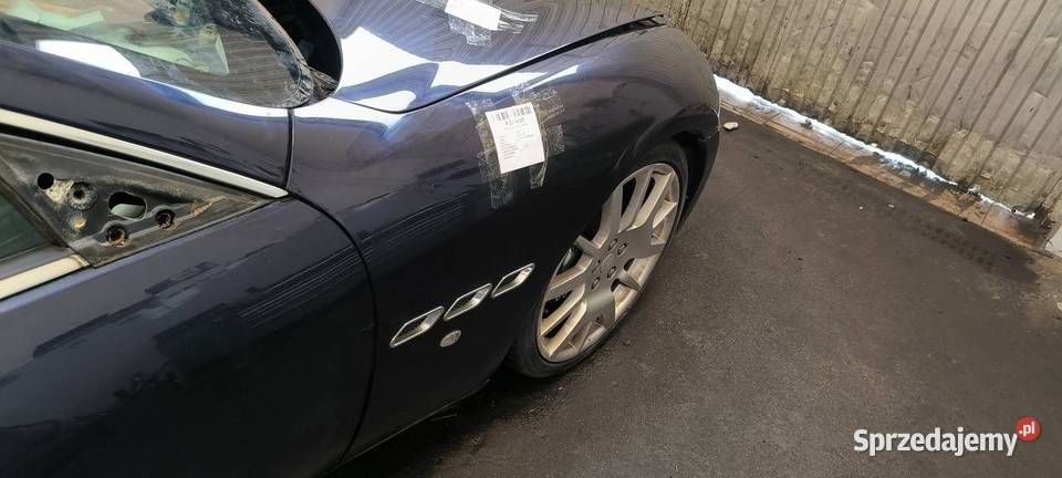 BŁOTNIK PRAWY PRZÓD MASERATI GRANTURISMO S Lipno