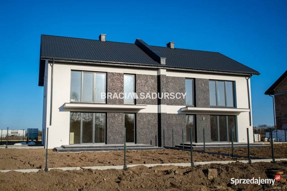 Mieszkanie Podłęże Krótka 6842m2 4 pokoje