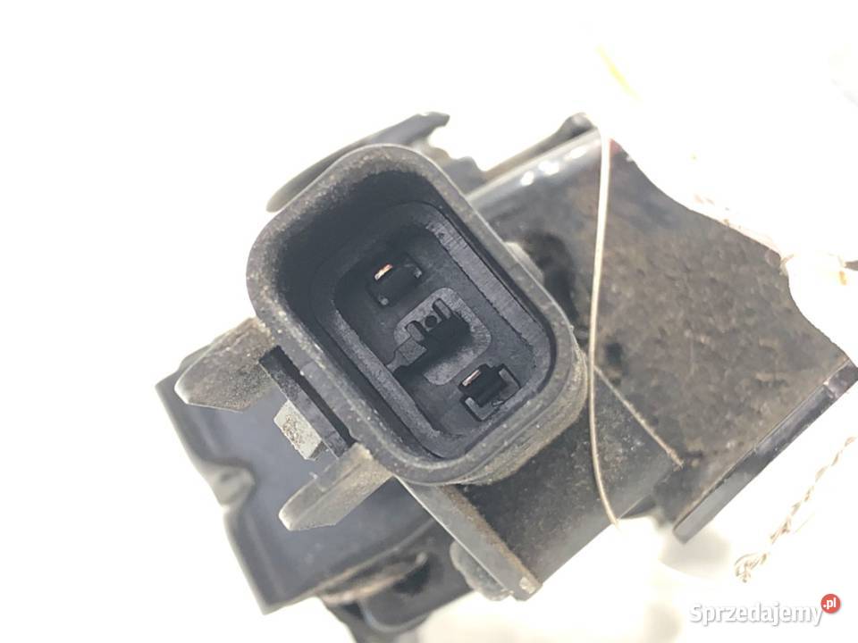 ZAMEK MASKI PRZÓD KIA RIO IV Hatchback osobowe