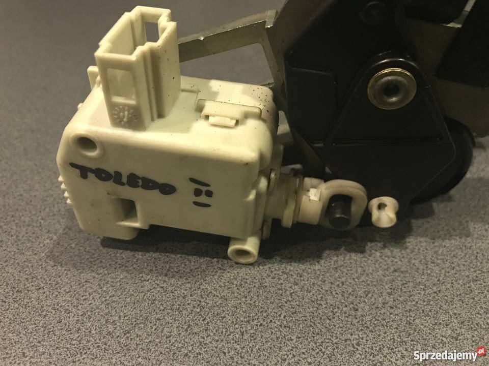 zamek wkładka siłownik klapy tył TOLEDO z Pozostałe Radomsko