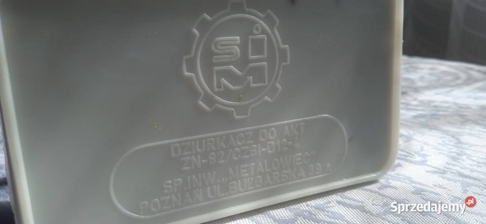 Dziurkacz i zszywacz biurowy z okresu PRL Pozostałe Świdnica