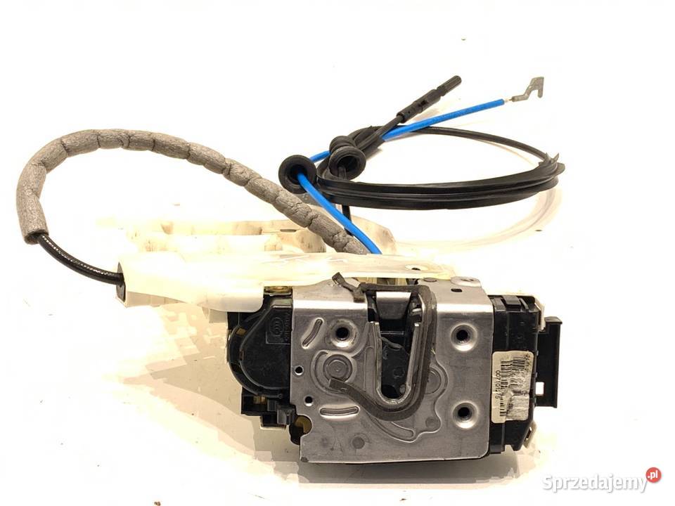 ZAMEK DRZWI PRAWY TYŁ MERCEDES C218 Hatchback osobowe