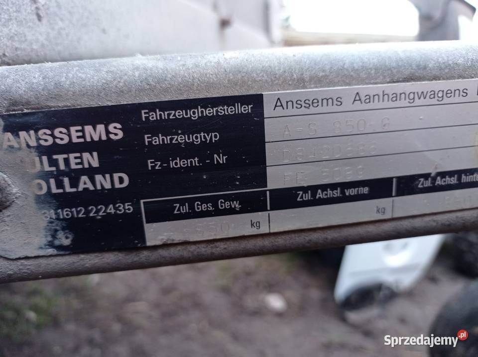 Przyczepka samochodowa 1850dmc