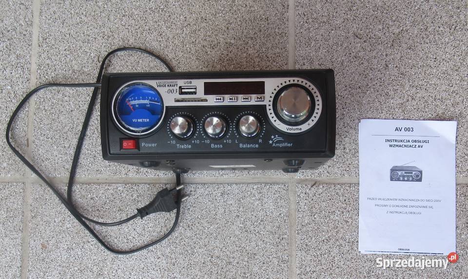 Wzmacniacz audio z odbiornikiem radiowym