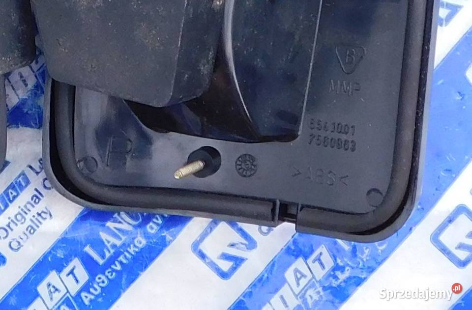 NOWE tylne lampy prawa lewa czarne FSM Fiat 126p Tarnów