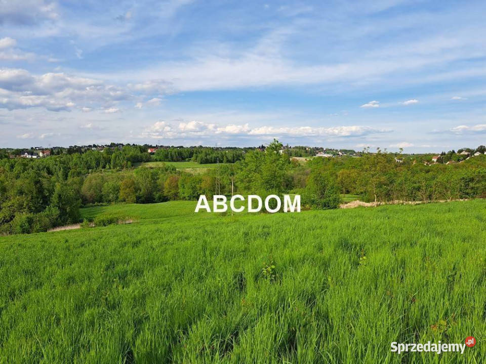 Świątniki Górne działka z mediamiurocze miejsce