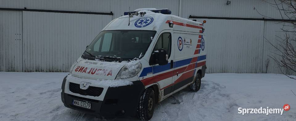 Ambulans karetka Peugeot Boxer 30 hdi salon PL
