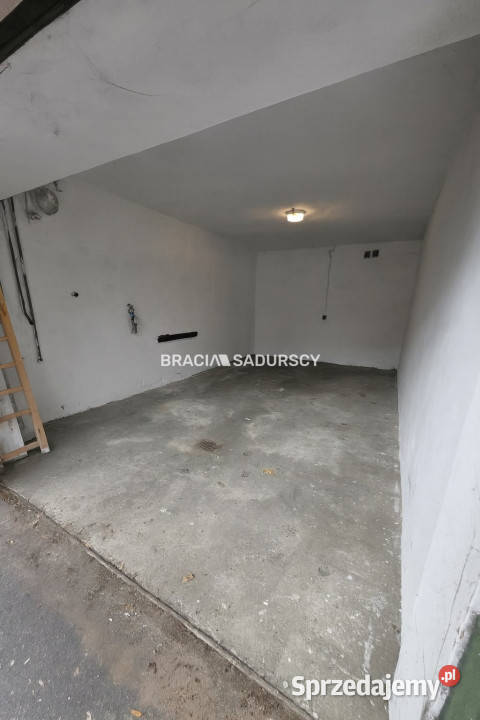 Garaż 1701m2 Kraków Siemieńskiego