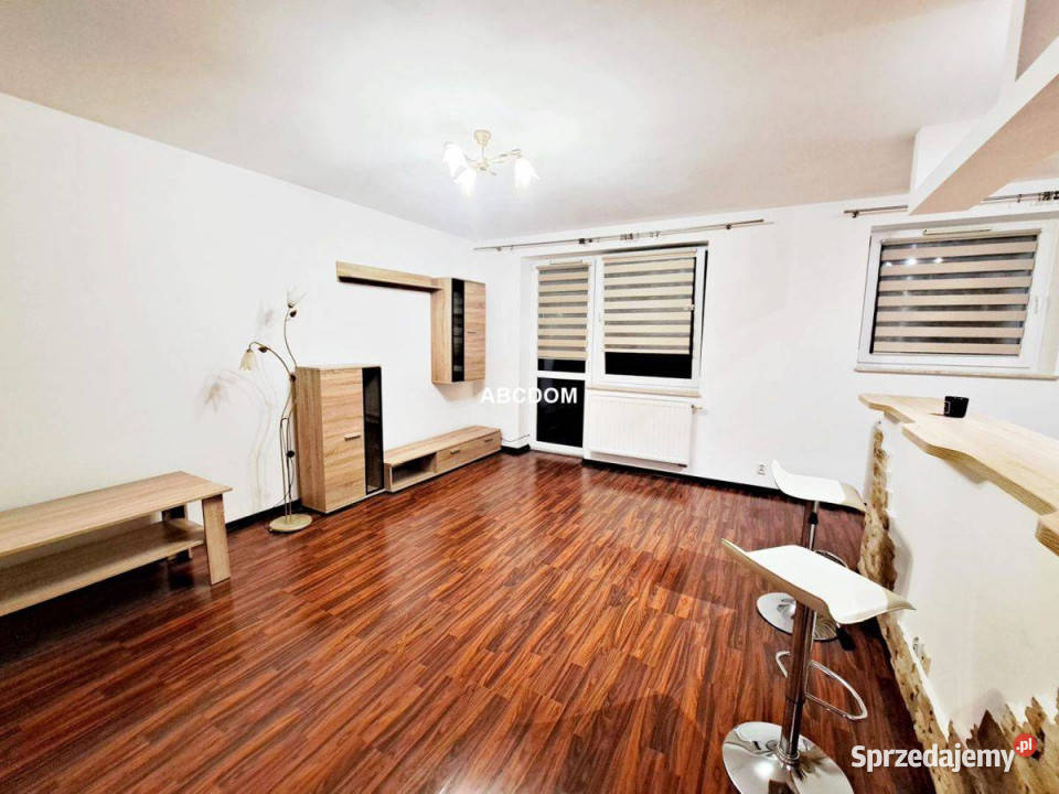 Bieńczyce mieszkanie z balkonem 2008r piwnica Kraków