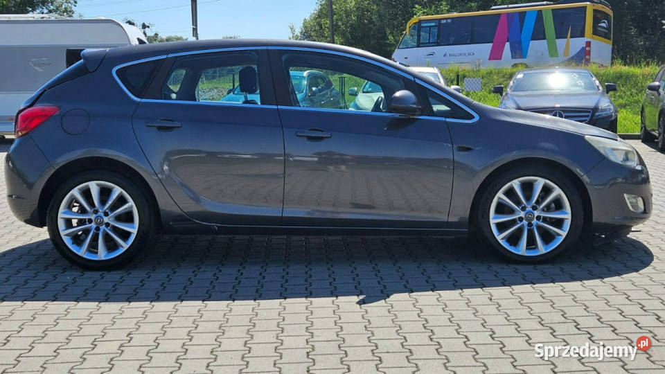 Opel Astra 17 cdti 125 6biegów nawigacja uszkodzony małopolskie Kęty