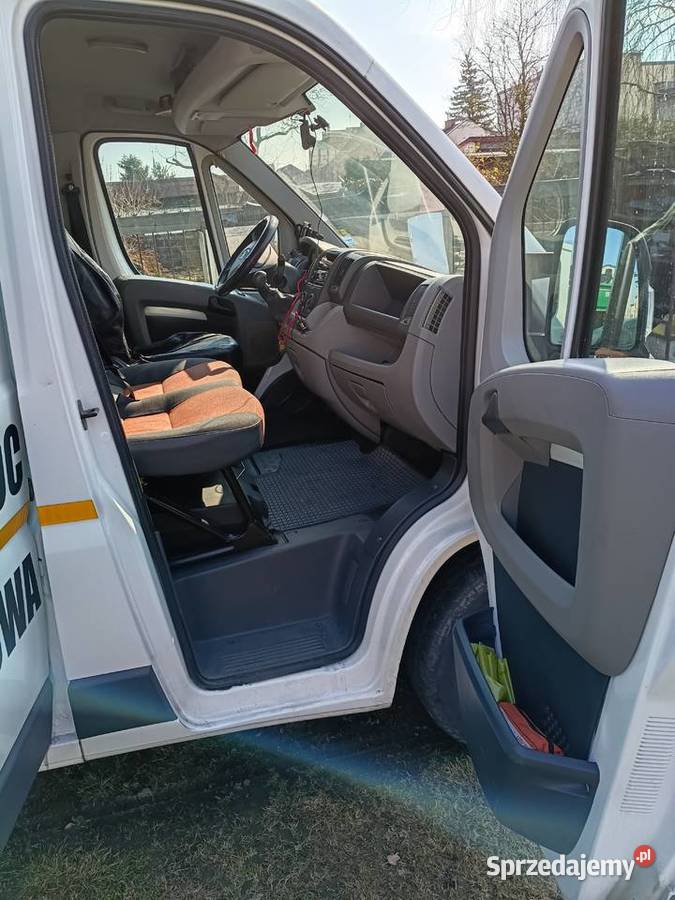 Fiat Ducato laweta pomoc drogowa nieuszkodzony