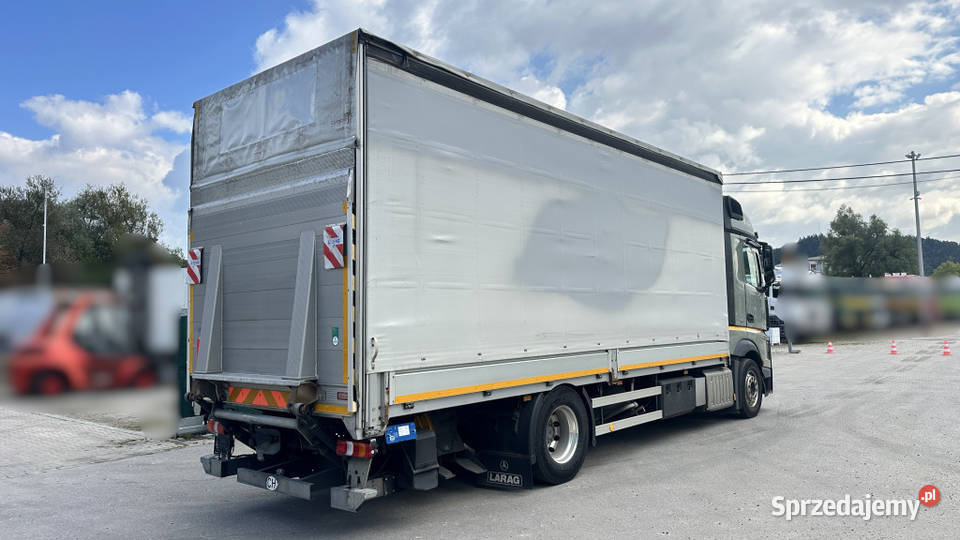 Mercedes Burto firanka jedno łóżko Warszawa