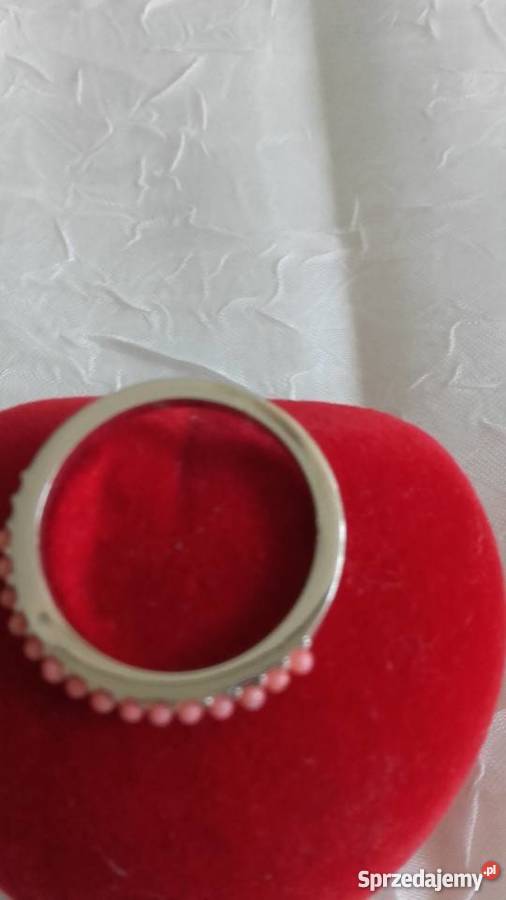 POSREBRZANA OBRĄCZKA Z KORALOWYMI OCZKAMI r 17 Piła sprzedam