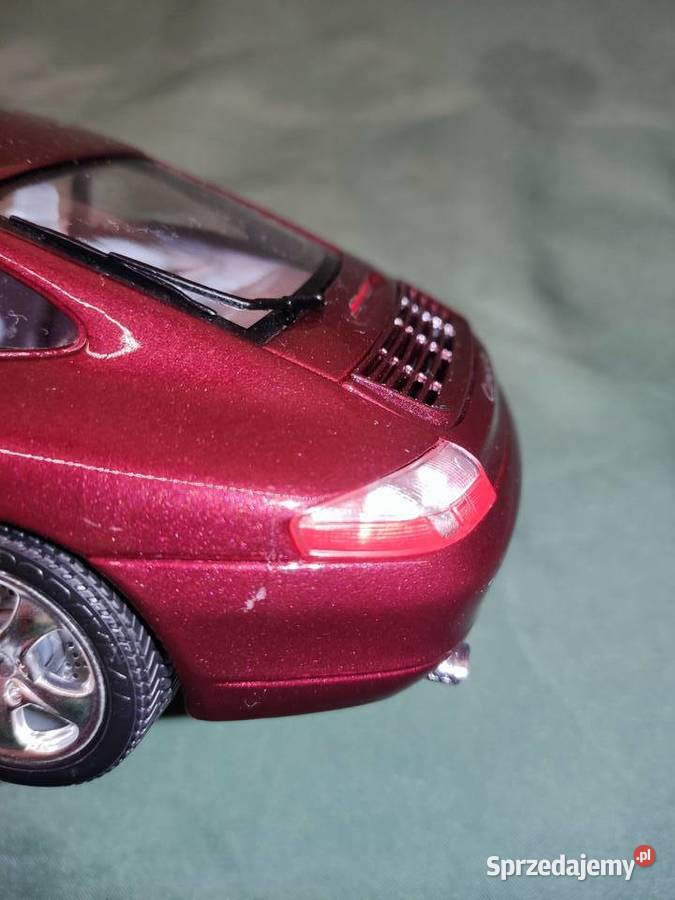 Model samochodu 118 Porsche 911 Carrera 4 1997
