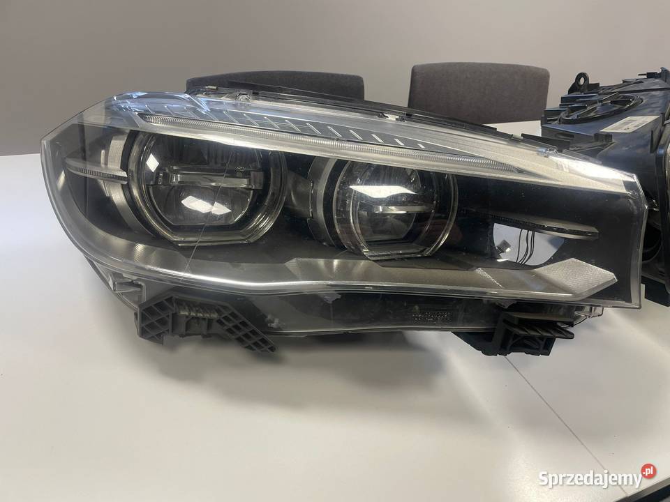 BMW X5 F15 X6 F16 lampa Full Led Adaptive prawa