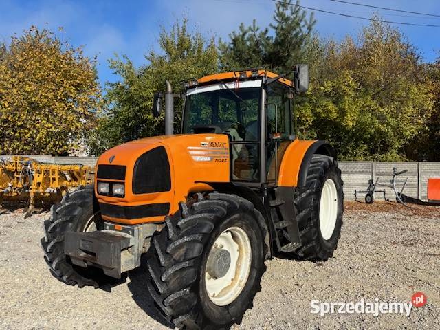 Ciągnik rolniczy Renault Ares 710 stan nowe sprzedam
