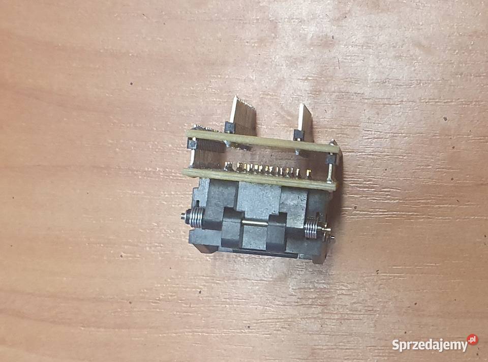 Adapter CNVPLCCEP1M32 PLCC32 do DIP28 adapter sprzedam