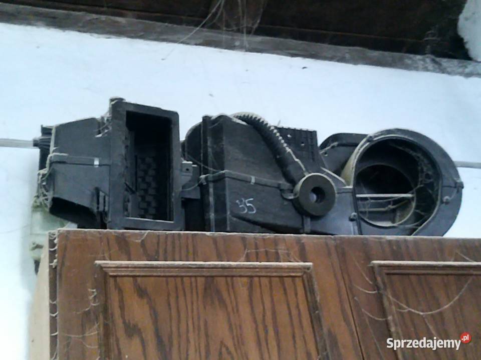 Obudowa nawiewu Passat B5 osobowe